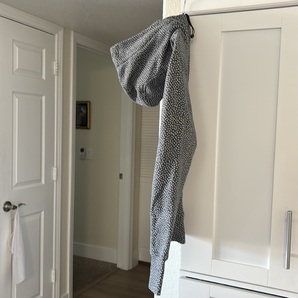 Lululemon Scuba Jacket - Picture 2 of 5